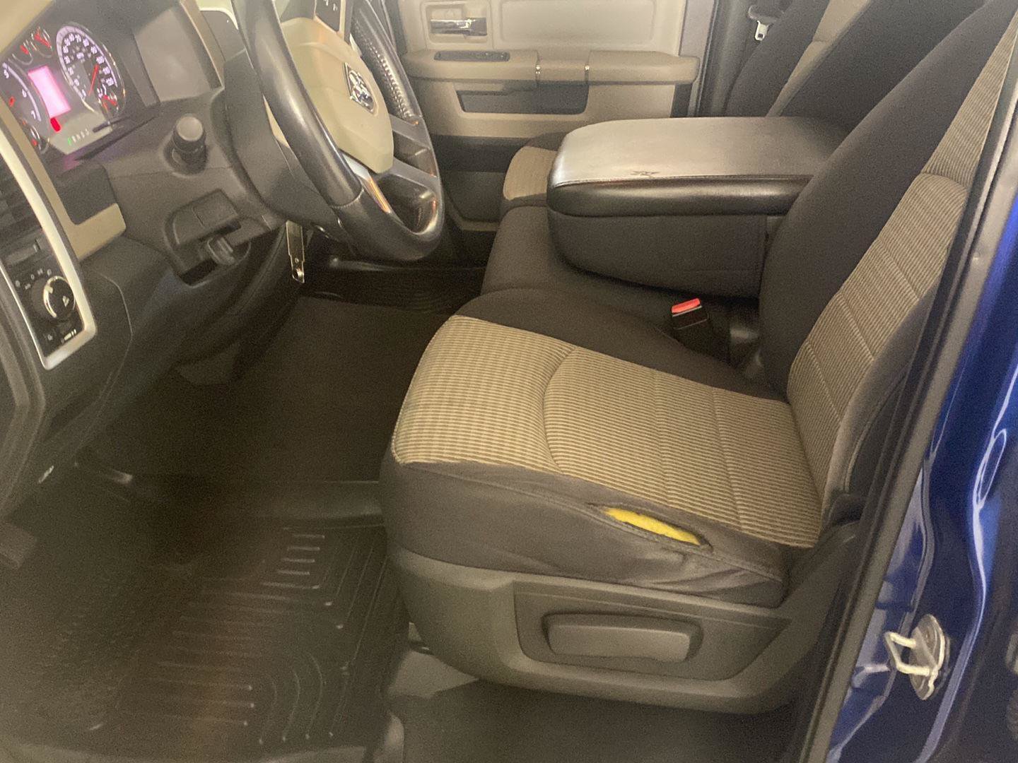 Used 2011 RAM 1500 Big Horn AWD/4WD image 38