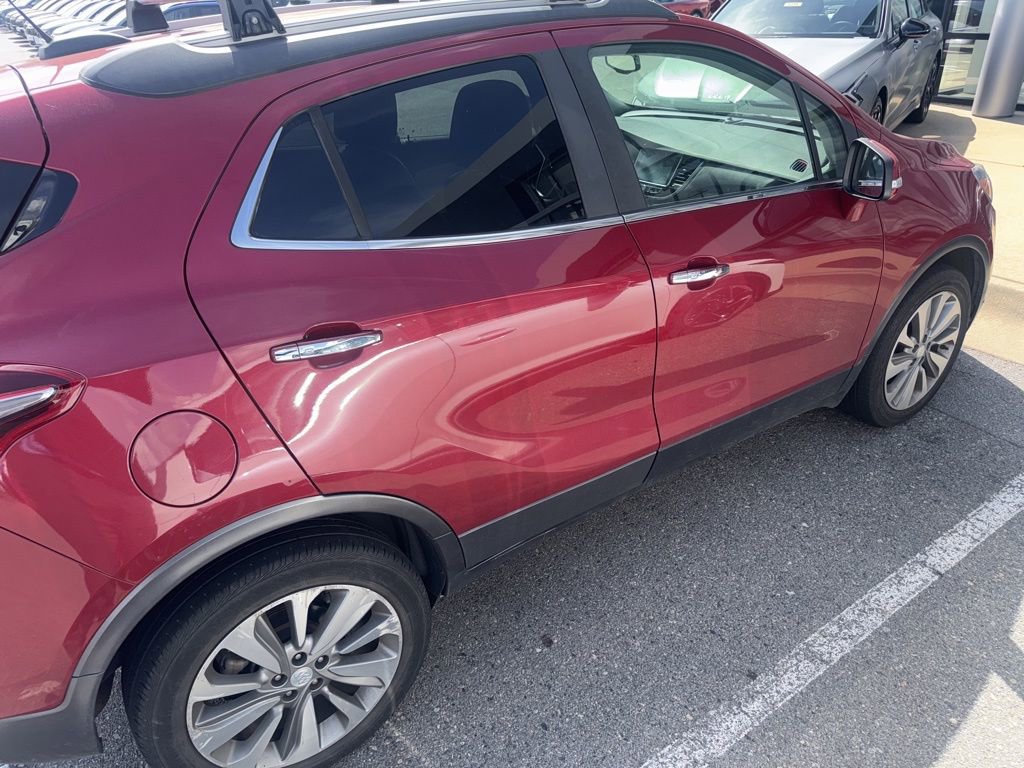 Used 2019 Buick Encore Preferred image 11
