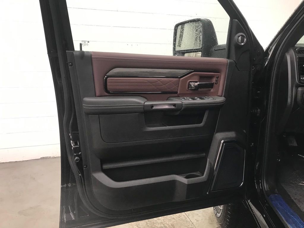 New 2026 RAM 2500 Limited image 9