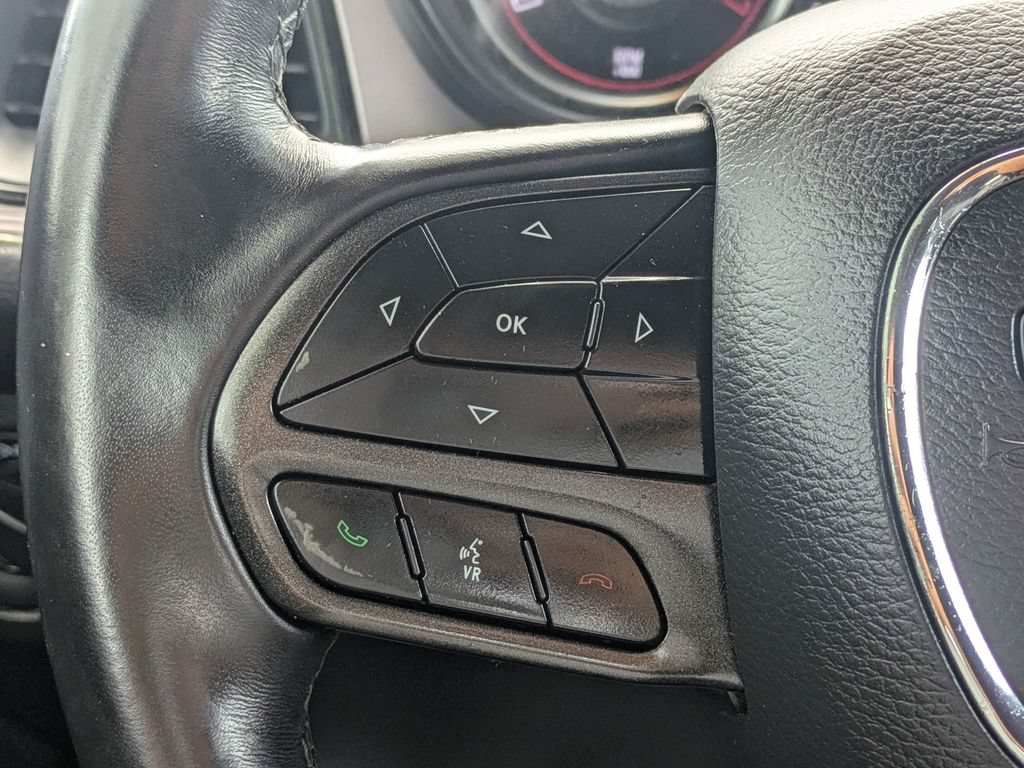 Used 2023 Dodge Challenger SXT RWD image 28
