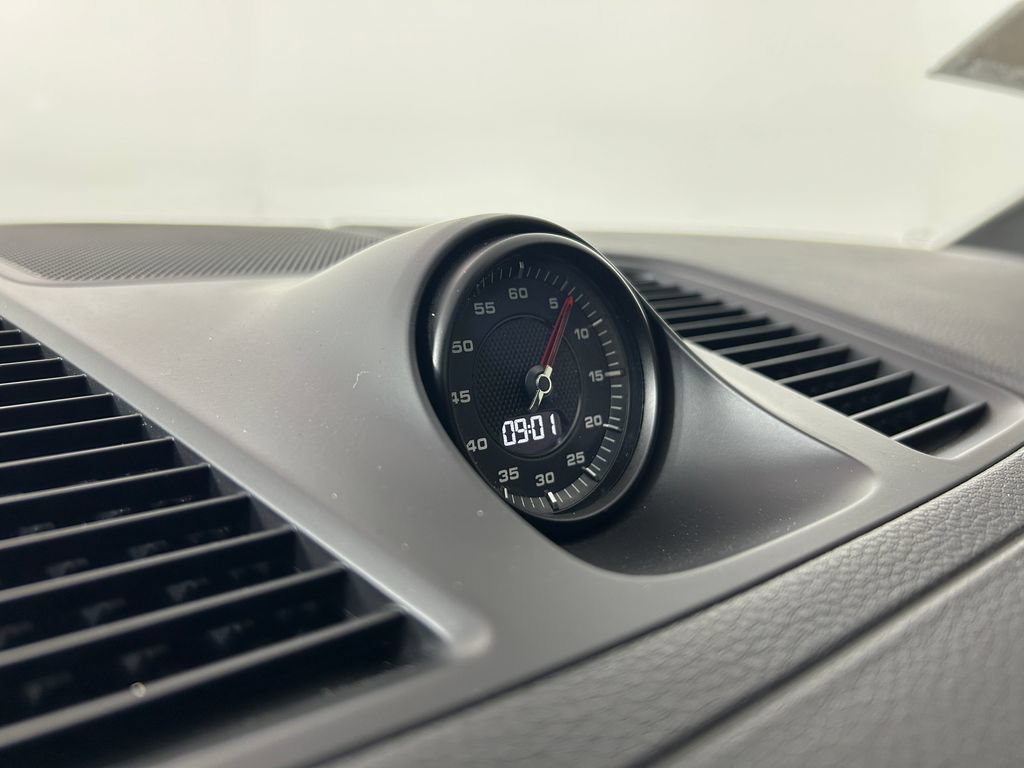 Certified 2020 Porsche Cayenne AWD/4WD image 20