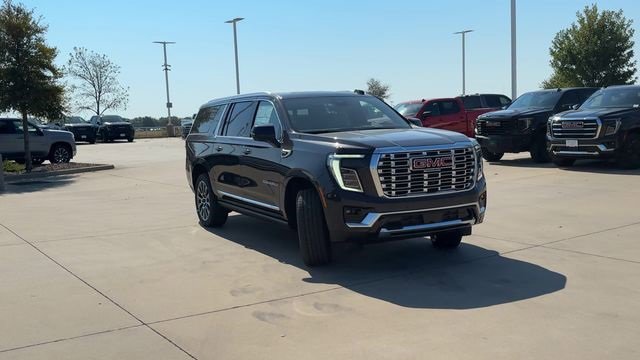 New 2026 GMC Yukon XL Denali image 3