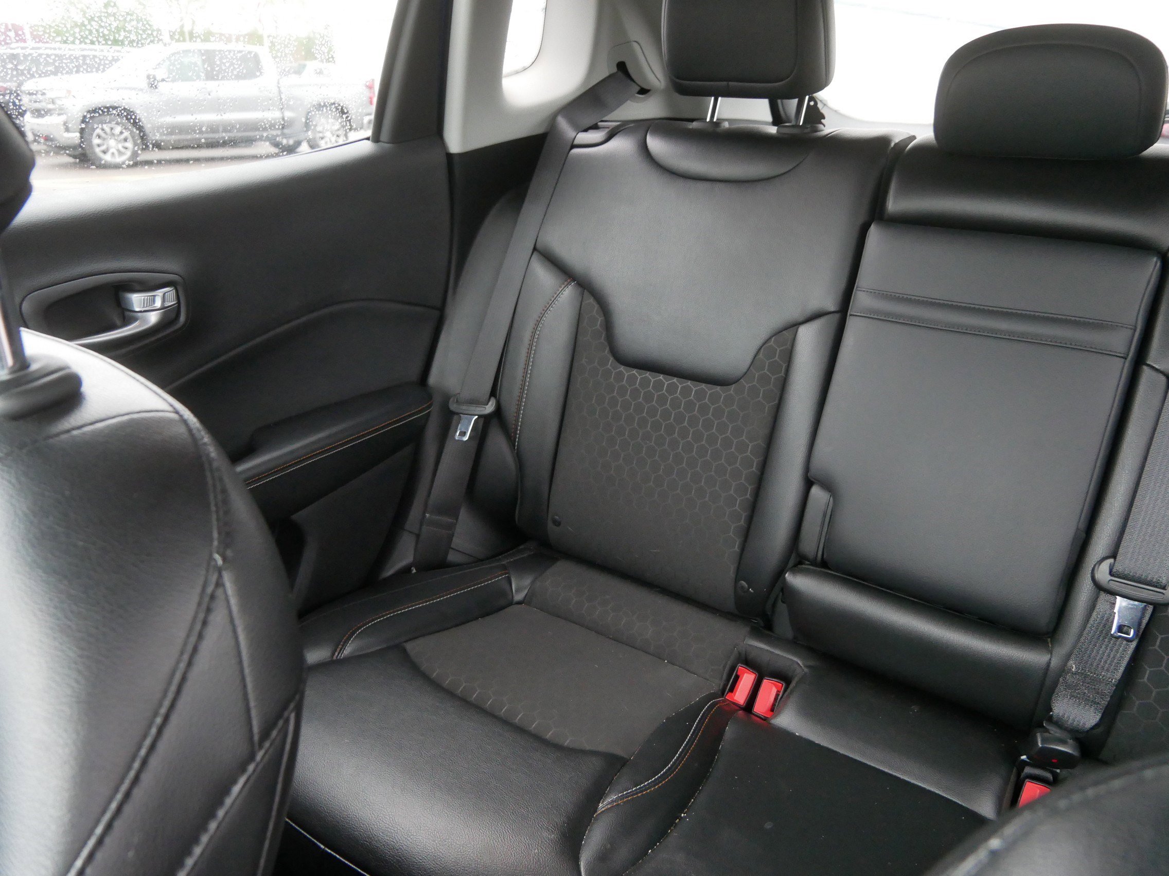 Used 2018 Jeep Compass Latitude w/ Popular Equipment Group AWD/4WD image 12
