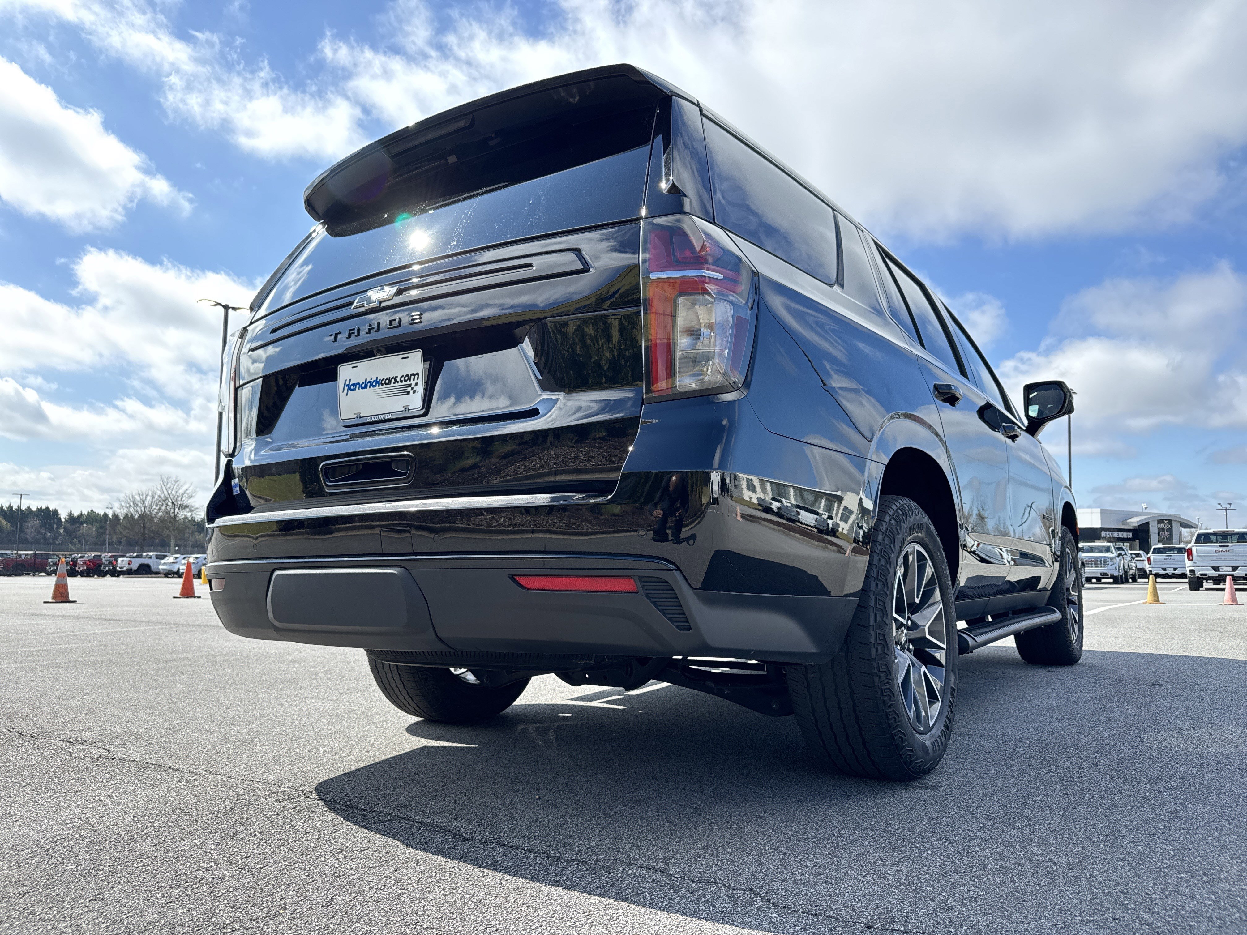 Used 2023 Chevrolet Tahoe Z71 w/ Luxury Package image 10
