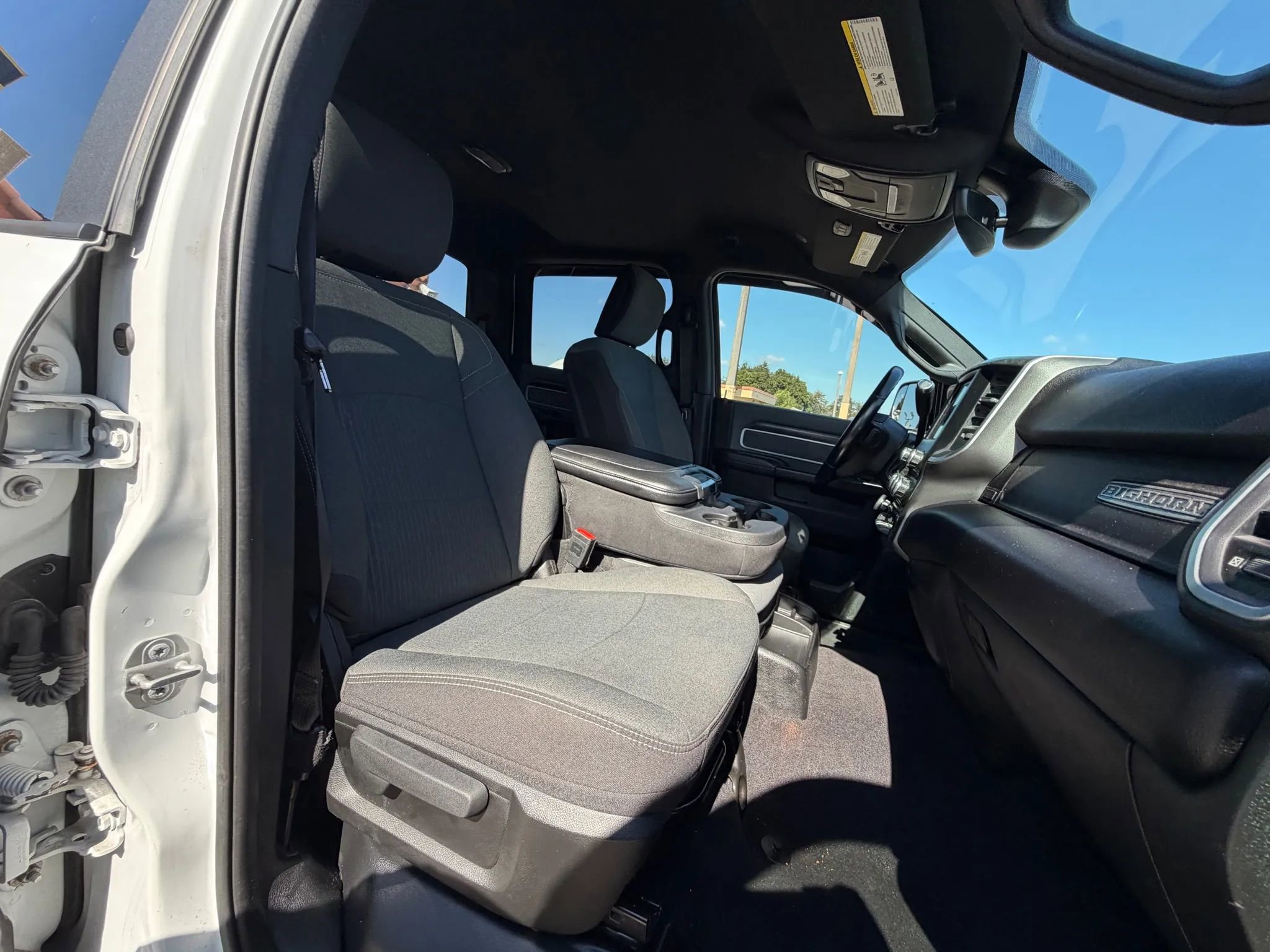 Used 2021 RAM 2500 Big Horn w/ Level 1 Equipment Group AWD/4WD image 17