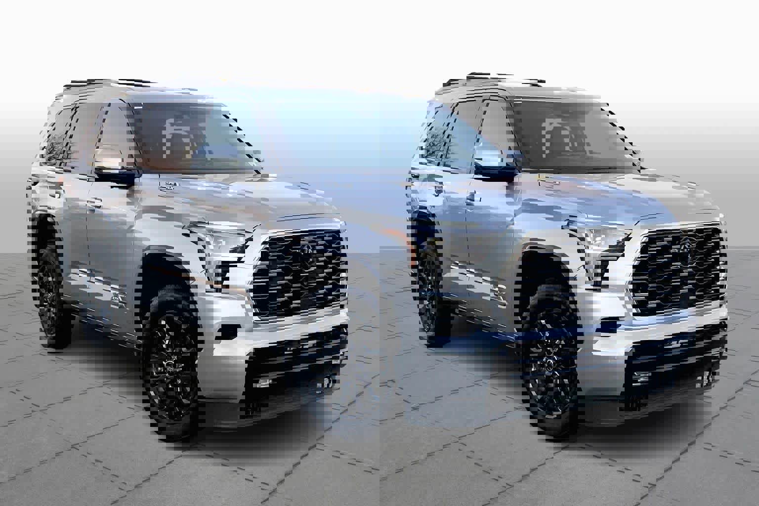 Used 2025 Toyota Sequoia Platinum image 3