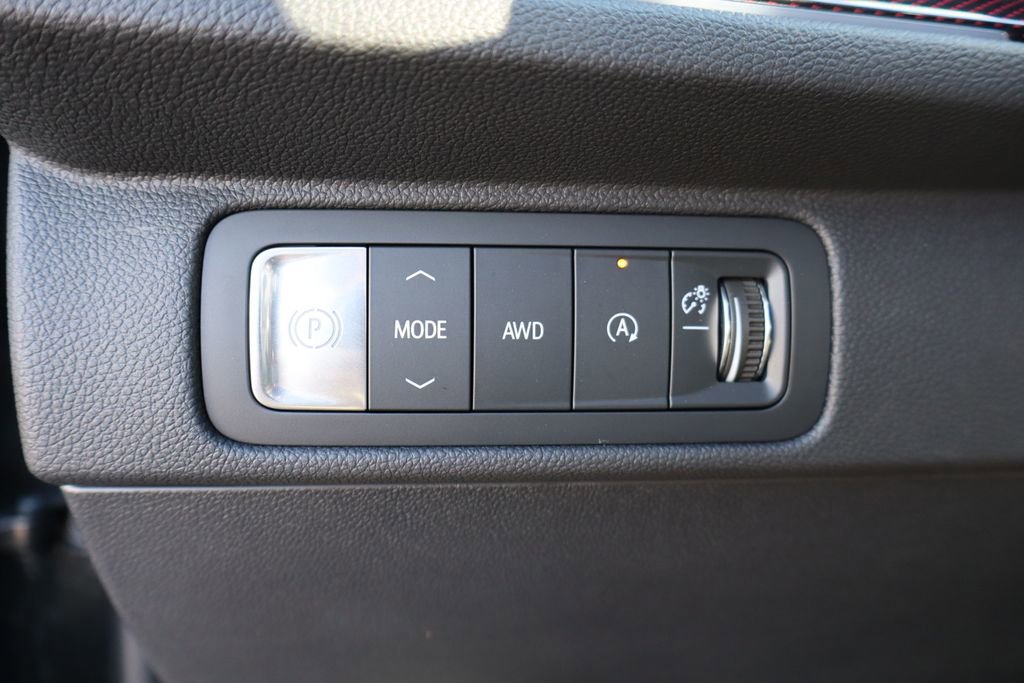 Used 2024 Chevrolet Traverse RS w/ LPO, Floor Liner Package image 16