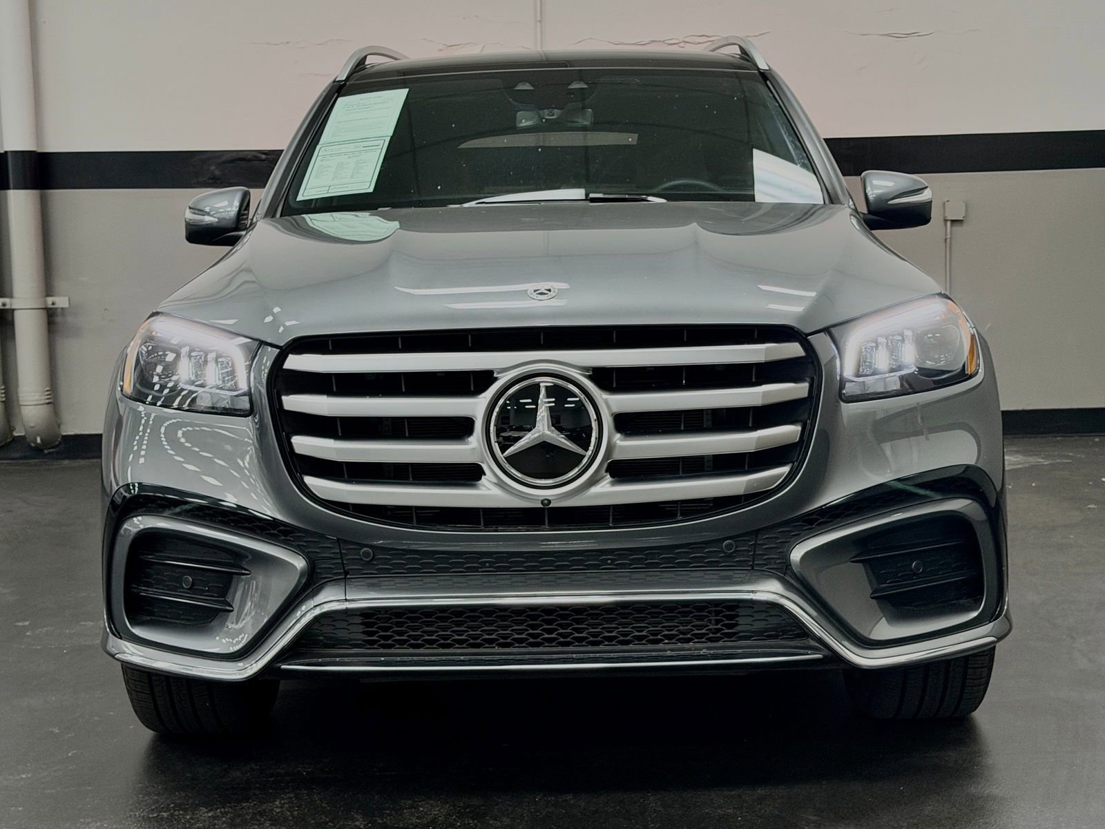 Used 2025 Mercedes-Benz GLS 450 4MATIC image 6