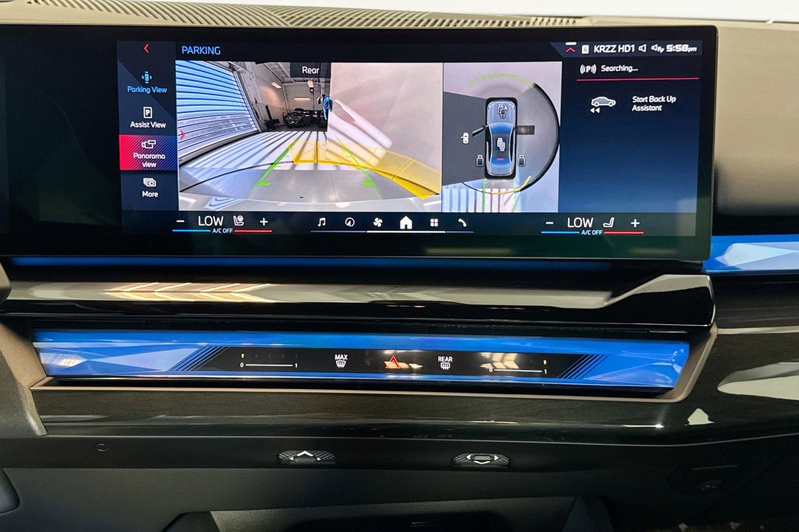 Used 2025 BMW i5 M60 w/ Premium Package image 14