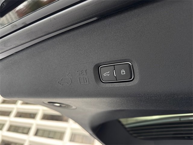 New 2025 Lincoln Navigator L Reserve w/ Jet Appearance Package image 16