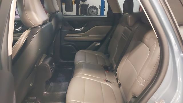 Used 2025 Lincoln Corsair AWD w/ Equipment Group 101A image 30