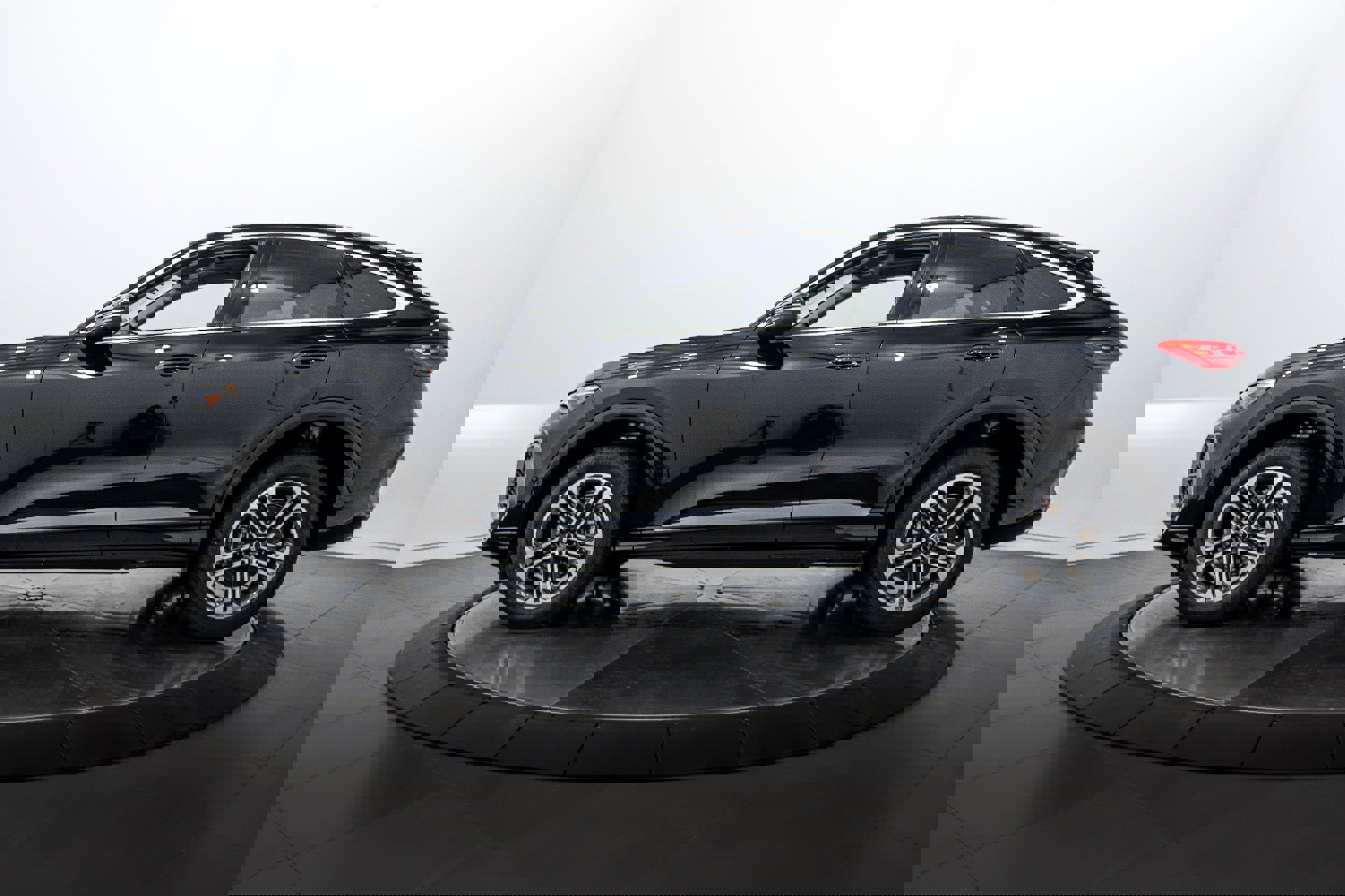 New 2025 Audi Q5 Premium Plus image 6