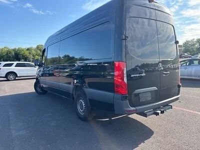 Used 2024 Mercedes-Benz Sprinter 2500 image 6