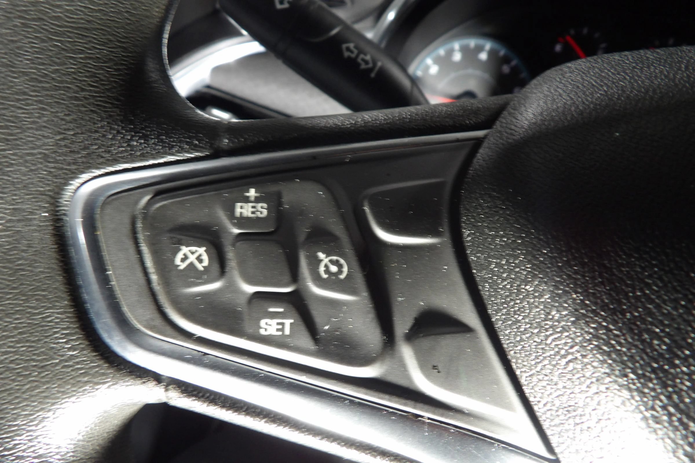 Used 2018 Chevrolet Malibu LT FWD image 17