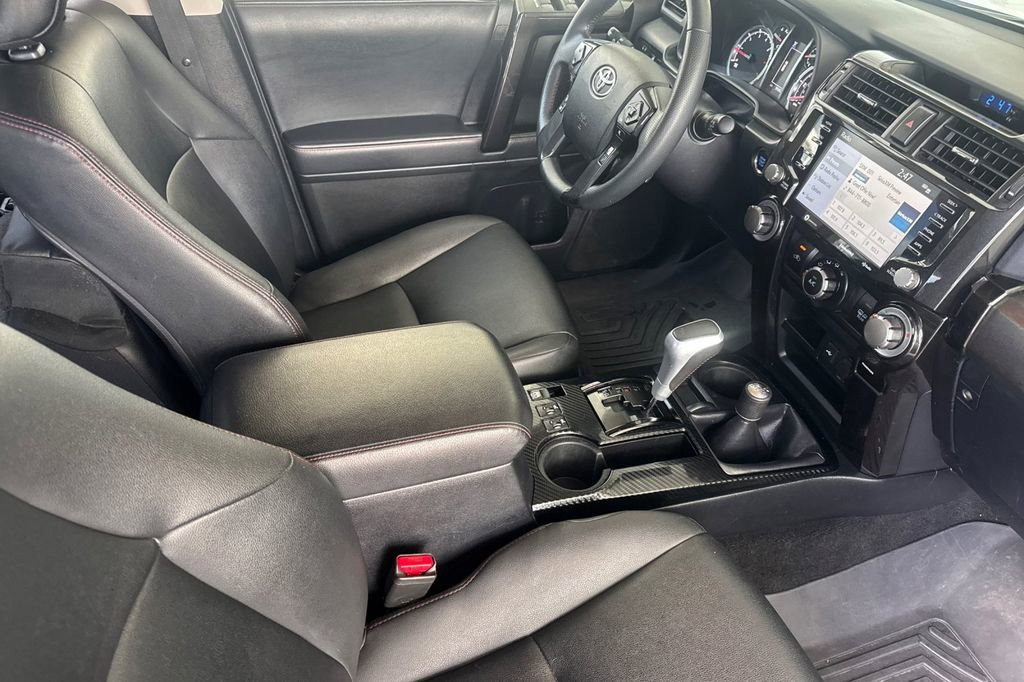 Used 2021 Toyota 4Runner TRD Off-Road Premium AWD/4WD image 16