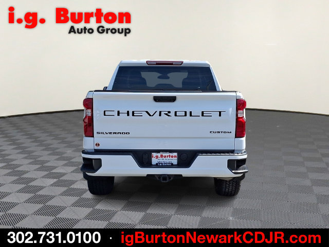 Used 2023 Chevrolet Silverado 1500 Custom w/ LPO, Dark Essentials Package AWD/4WD image 5