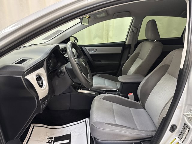 Used 2019 Toyota Corolla LE image 12