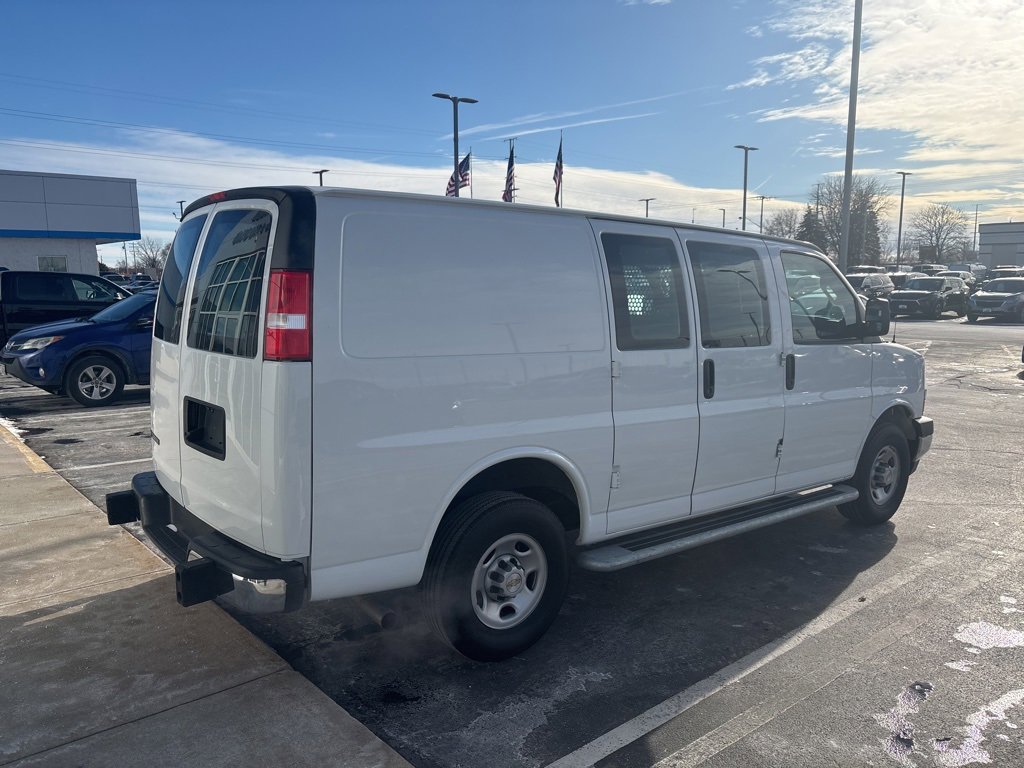Used 2024 Chevrolet Express 2500 w/ Driver Convenience Package image 4