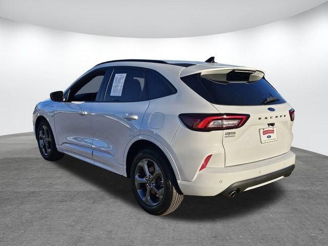 Certified 2023 Ford Escape ST-Line w/ Tech Pack #1 image 6