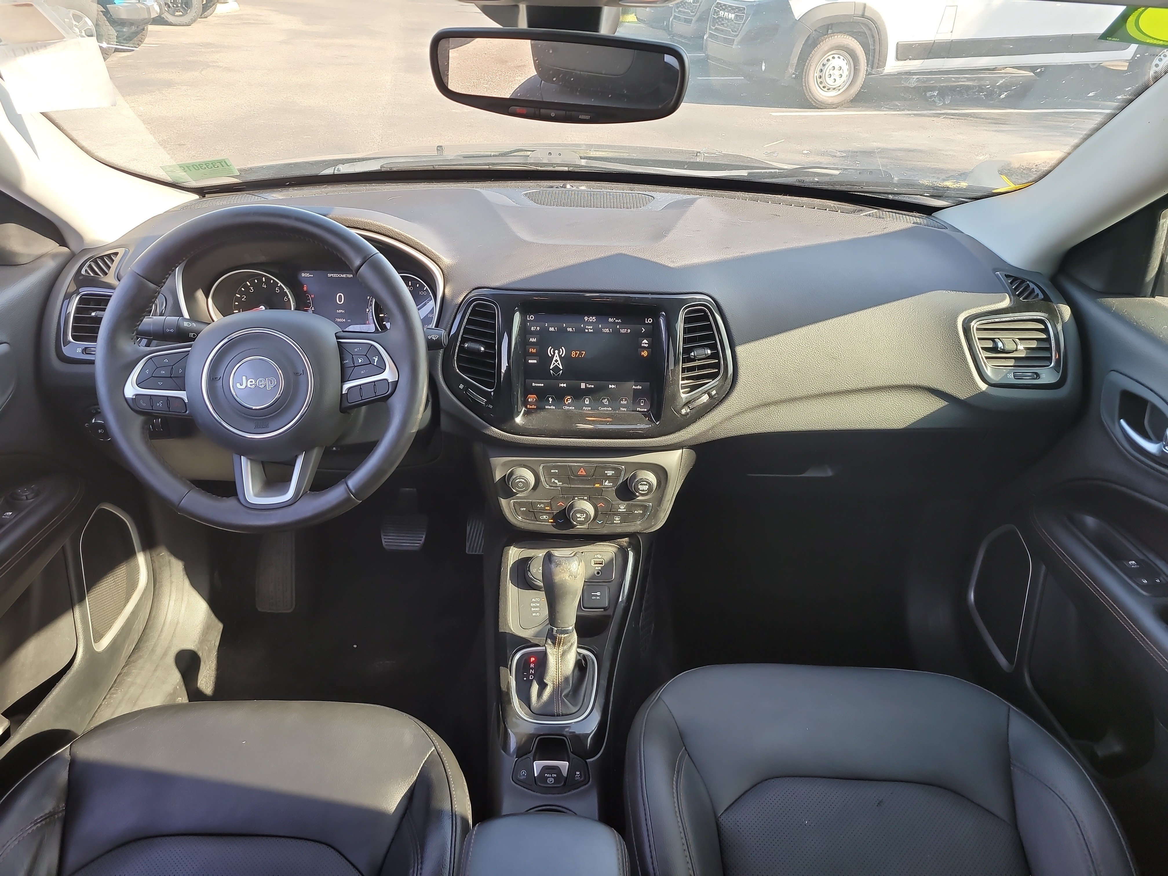 Used 2018 Jeep Compass Limited w/ Navigation Group AWD/4WD image 13