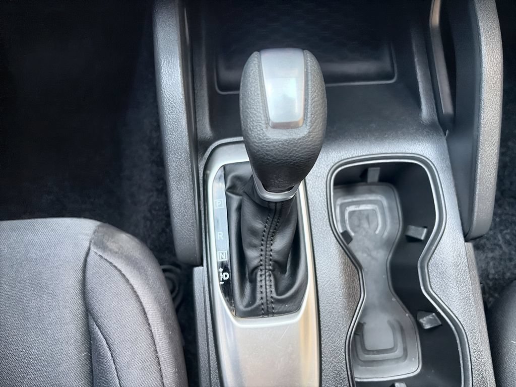 Used 2025 Nissan Frontier S AWD/4WD image 16