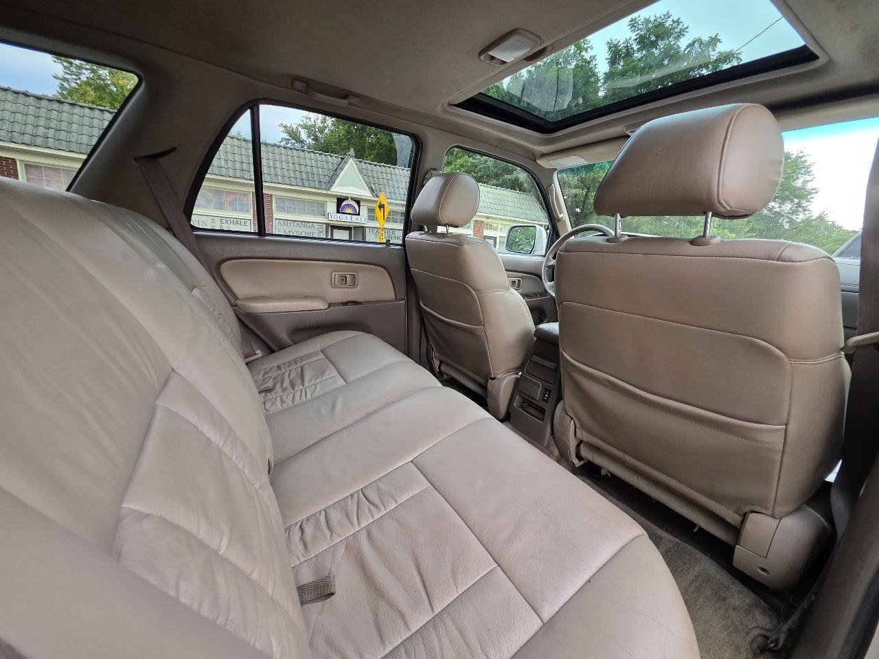 Used 1999 Toyota 4Runner Limited AWD/4WD image 28