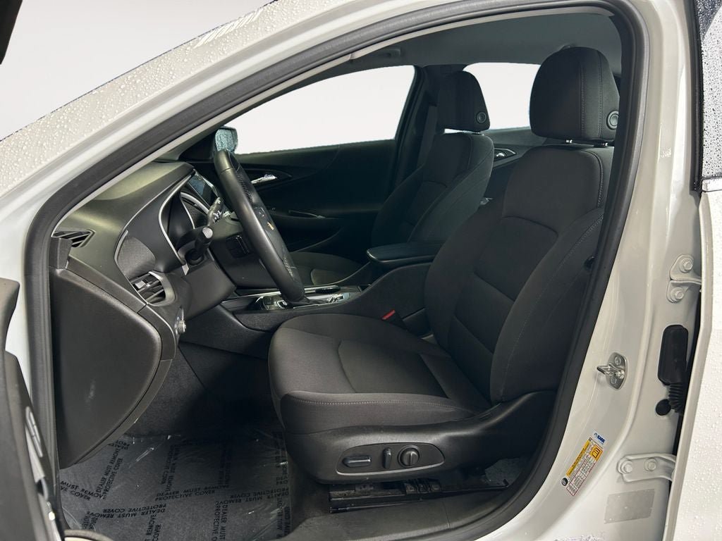Used 2024 Chevrolet Malibu LT w/ Sport Edition FWD image 6