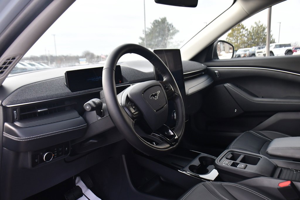 Used 2025 Ford Mustang Mach-E Premium image 11