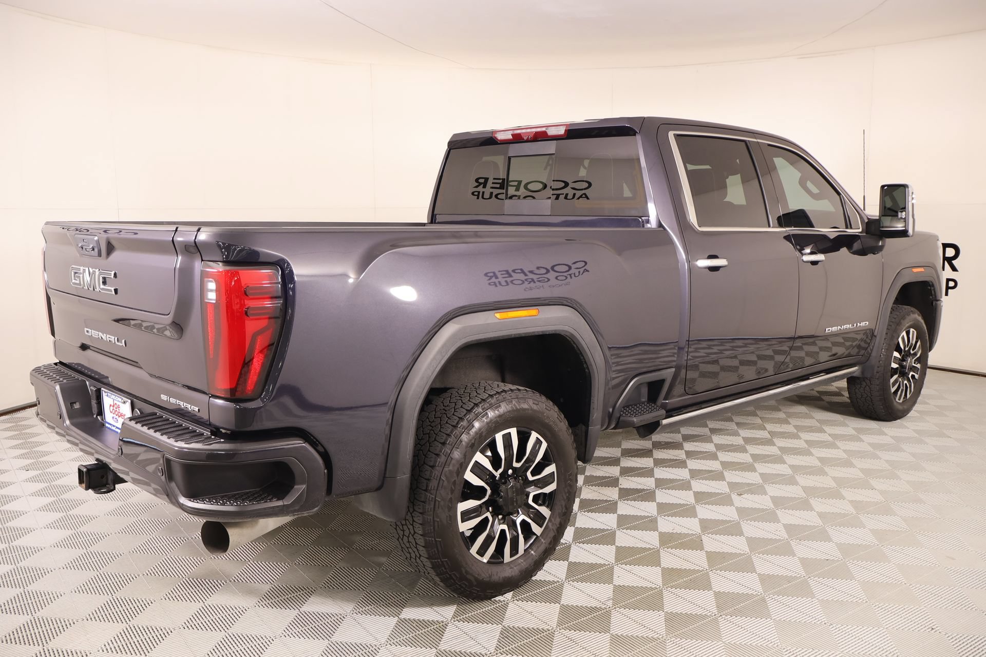 Used 2025 GMC Sierra 2500 Denali Ultimate AWD/4WD image 21