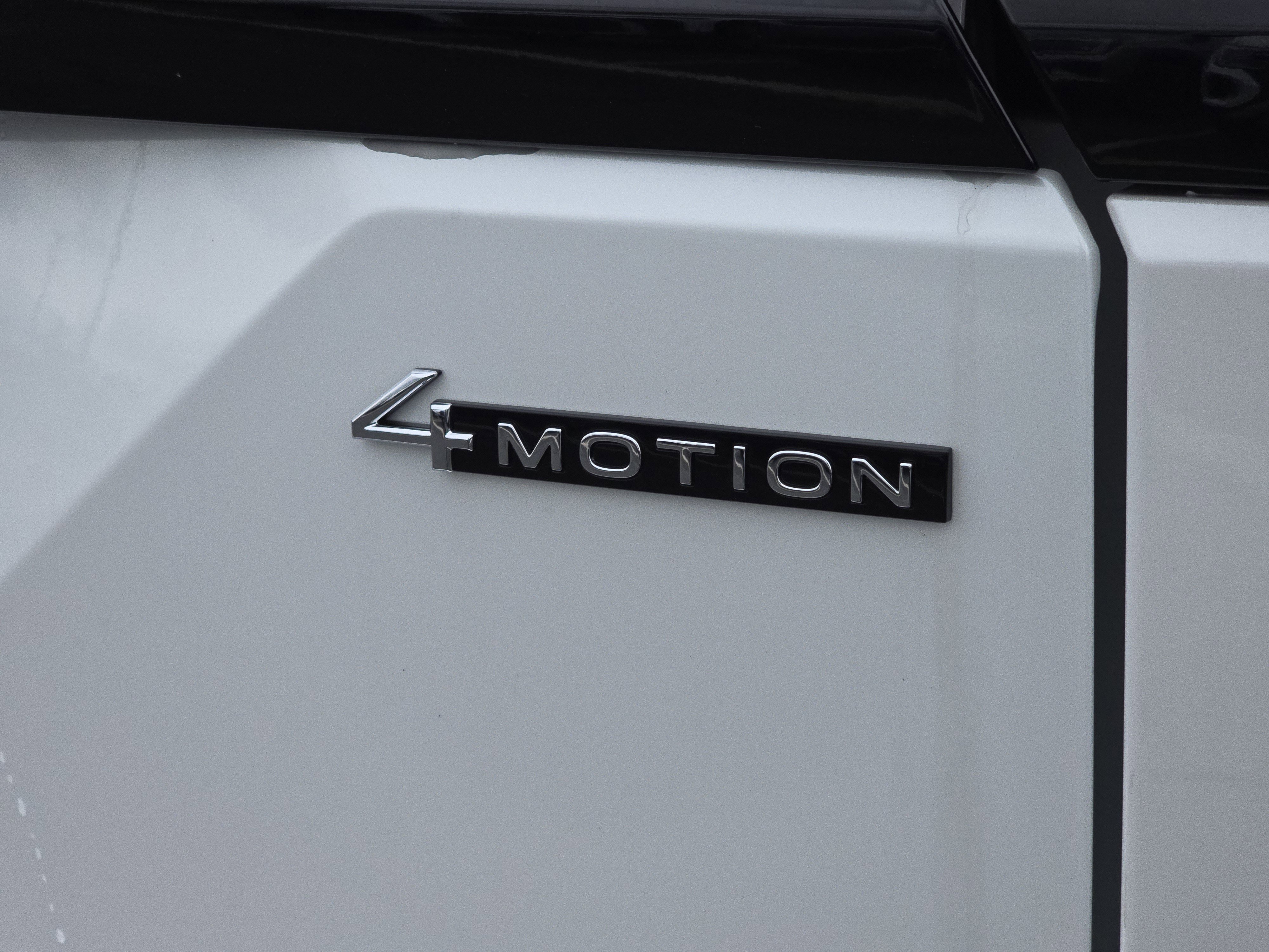 New 2026 Volkswagen Atlas Peak Edition image 15
