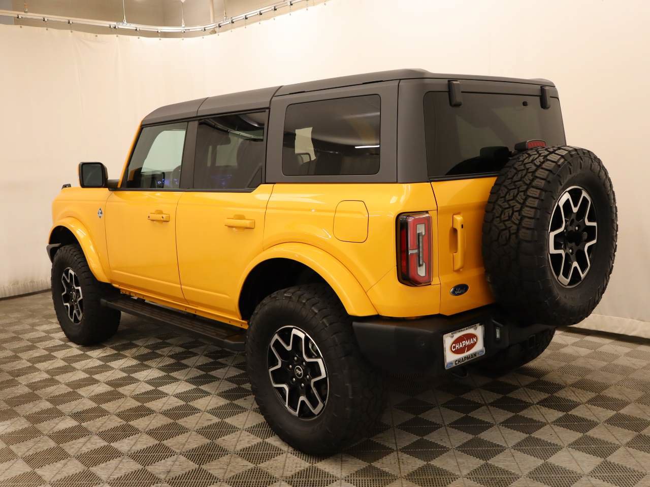 Used 2022 Ford Bronco Outer Banks AWD/4WD image 3