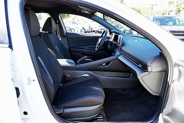 Certified 2026 Hyundai Elantra Sport image 11
