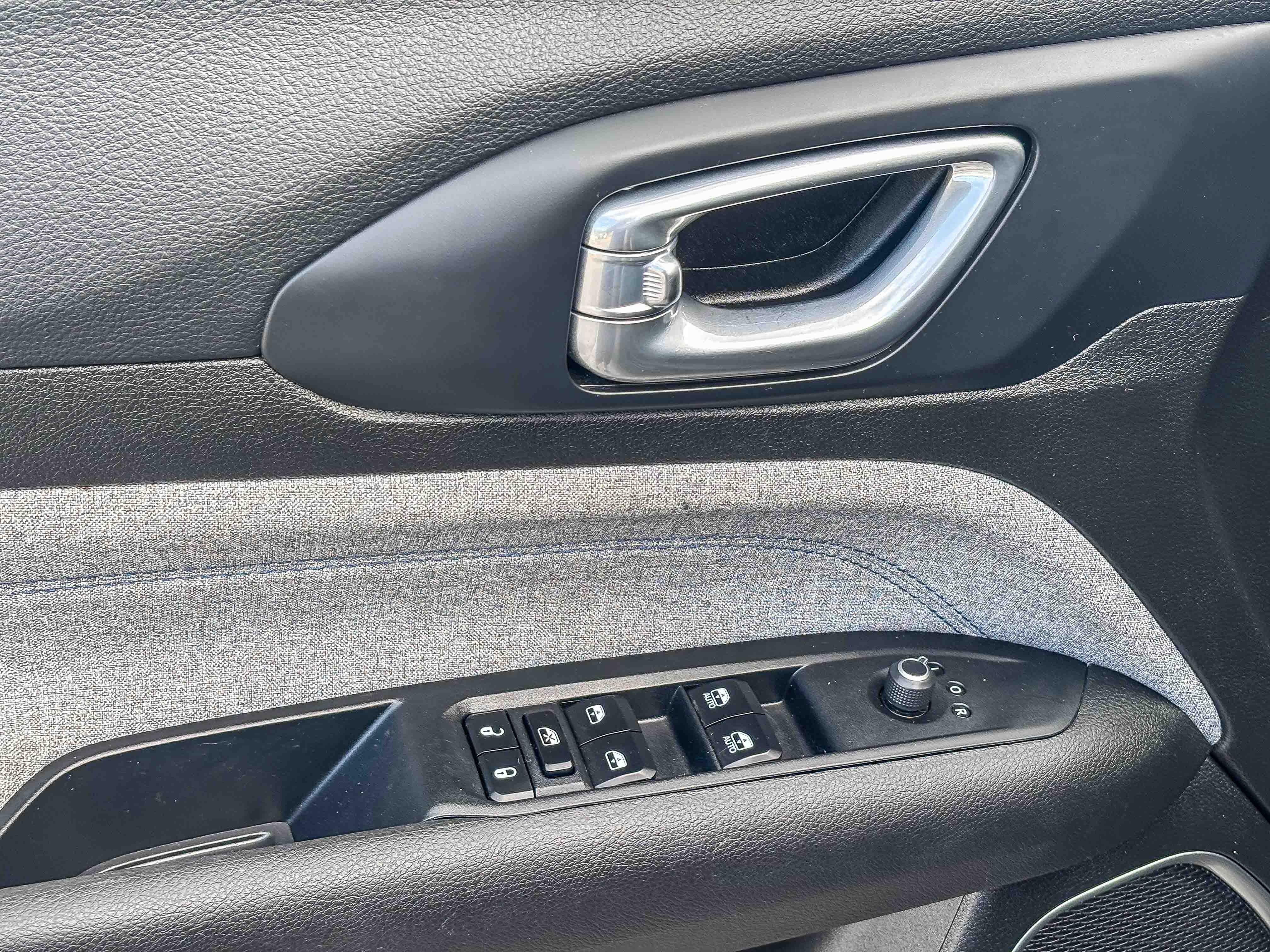 Used 2024 Jeep Compass Latitude image 22