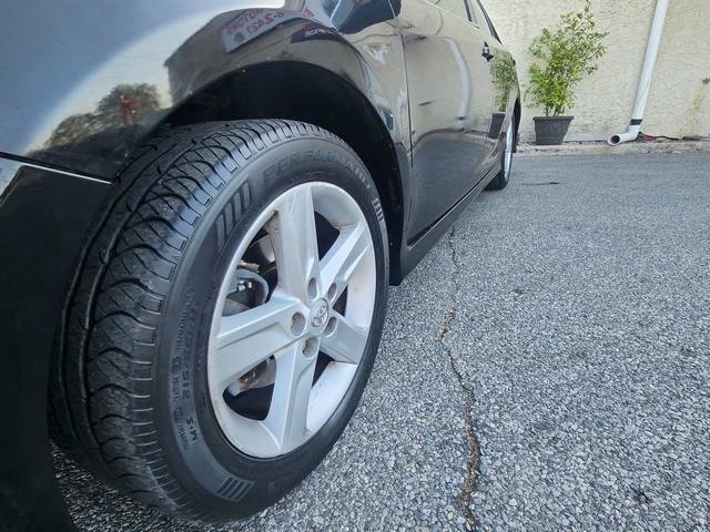 Used 2014 Toyota Camry SE FWD image 21