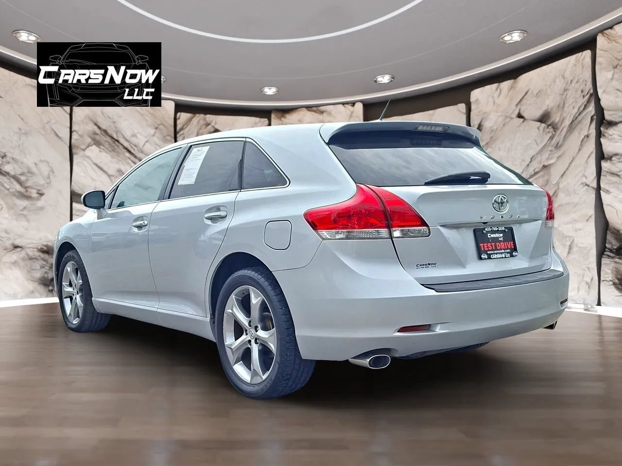 Used 2010 Toyota Venza w/ Premium Pkg #2 FWD image 4