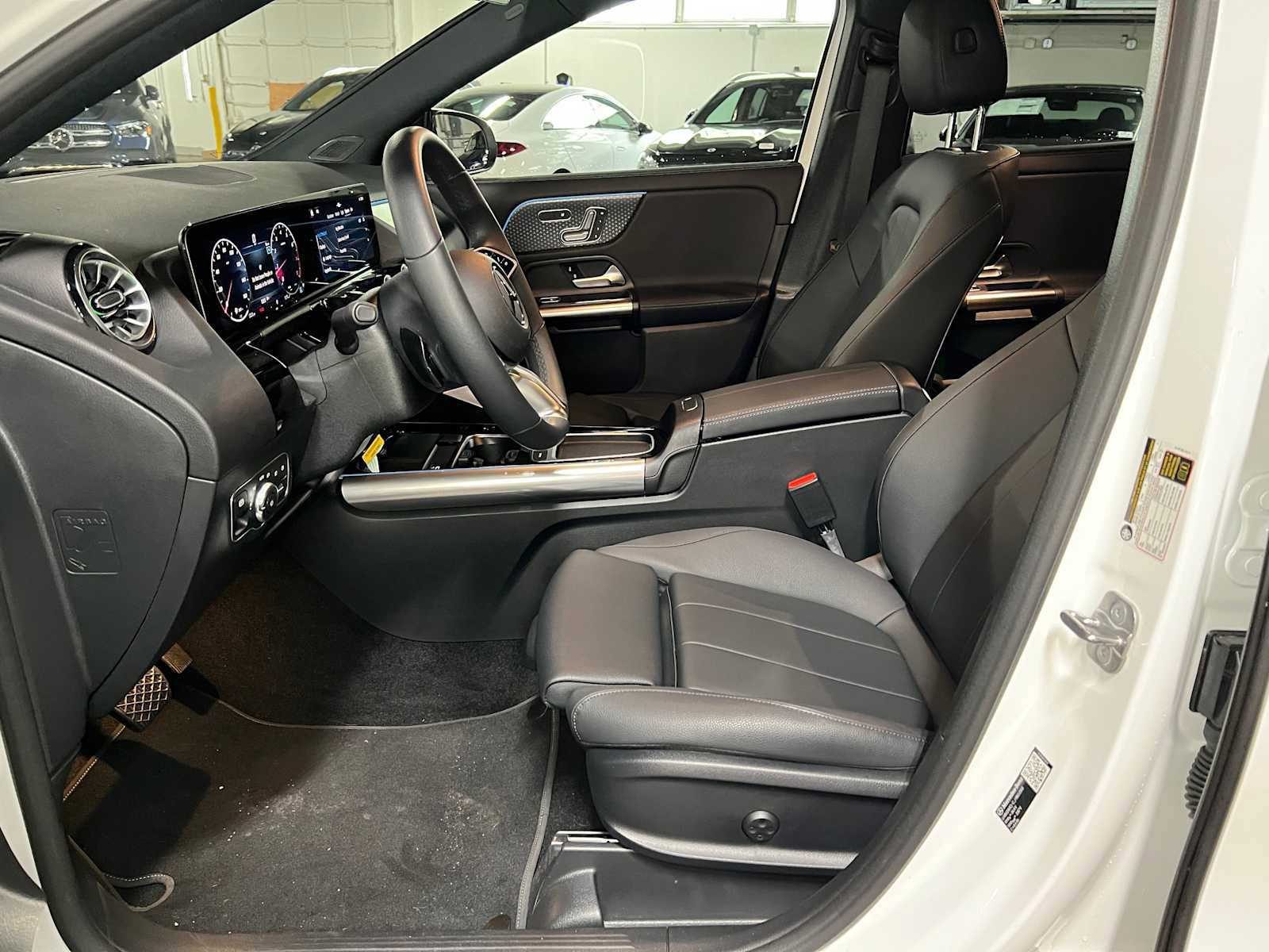 Used 2026 Mercedes-Benz GLA 250 4MATIC image 21