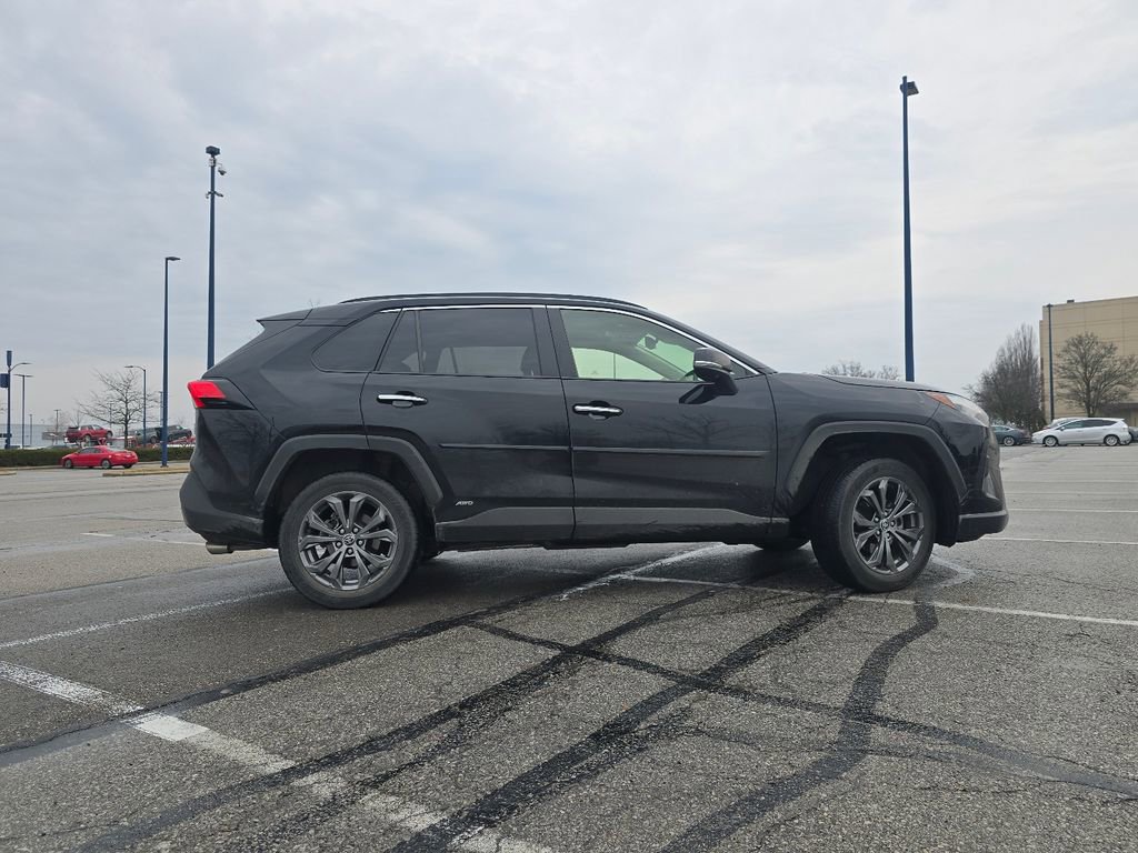 Used 2023 Toyota RAV4 Limited image 16