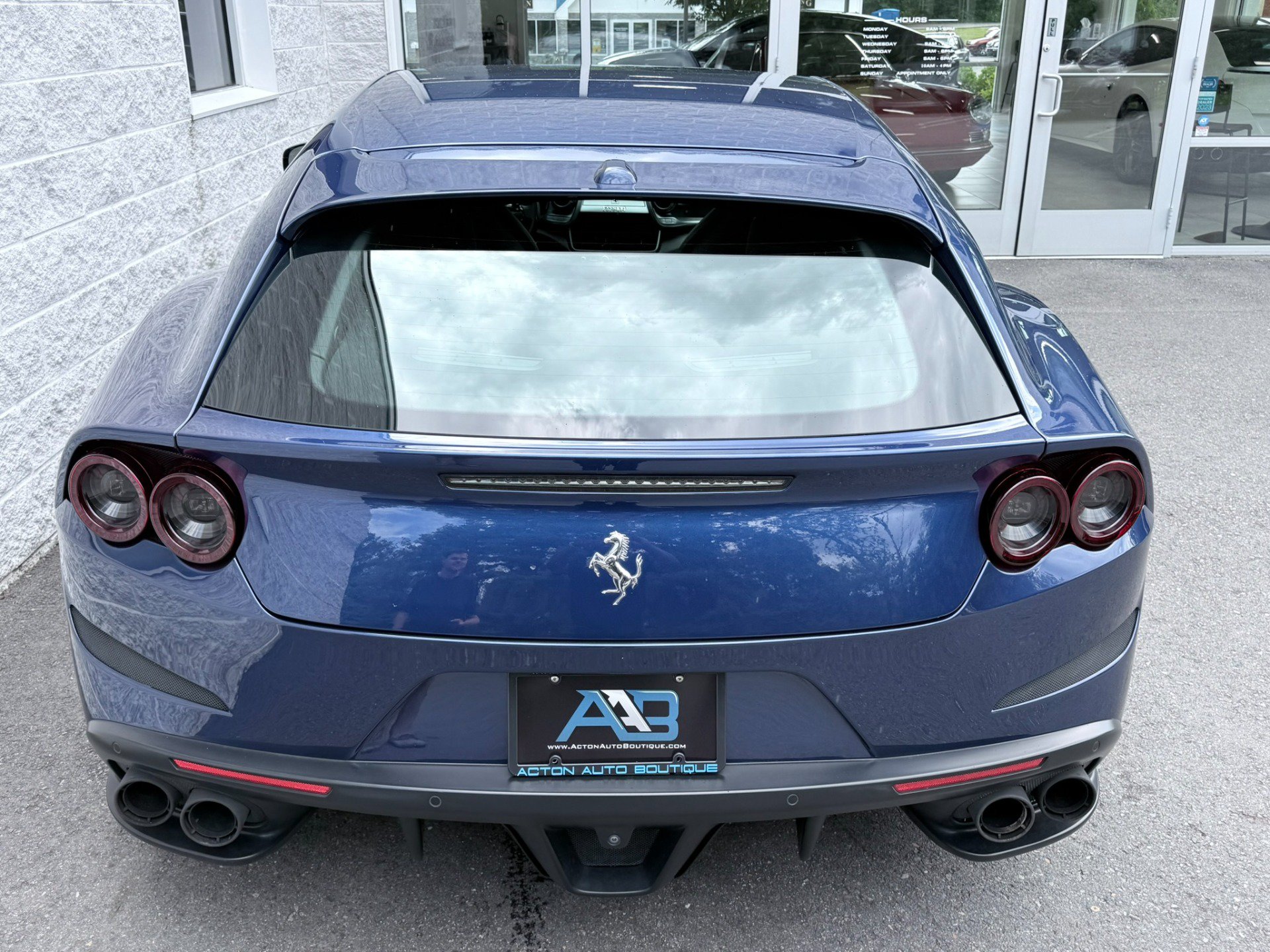 Used 2019 Ferrari GTC4Lusso AWD/4WD image 24