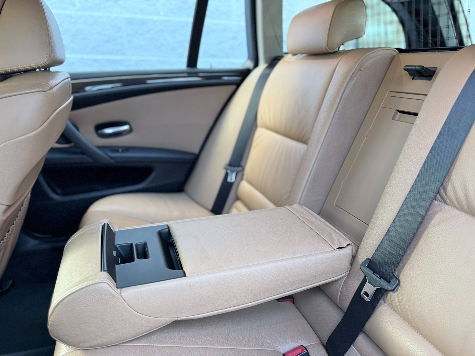 Used 2009 BMW 535i xDrive Wagon image 25