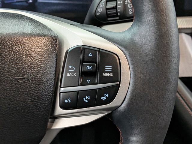 Used 2025 Ford Explorer Active w/ Active Comfort Package image 28