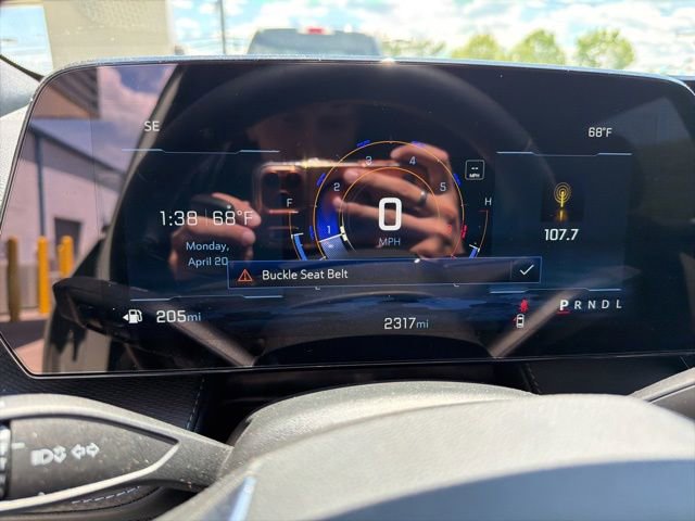 Used 2026 Chevrolet Equinox LT FWD image 3