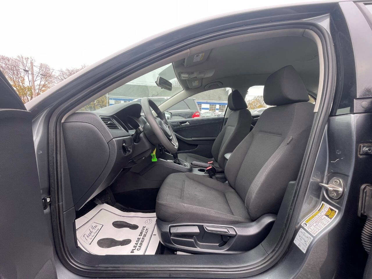 Used 2016 Volkswagen Jetta S image 10