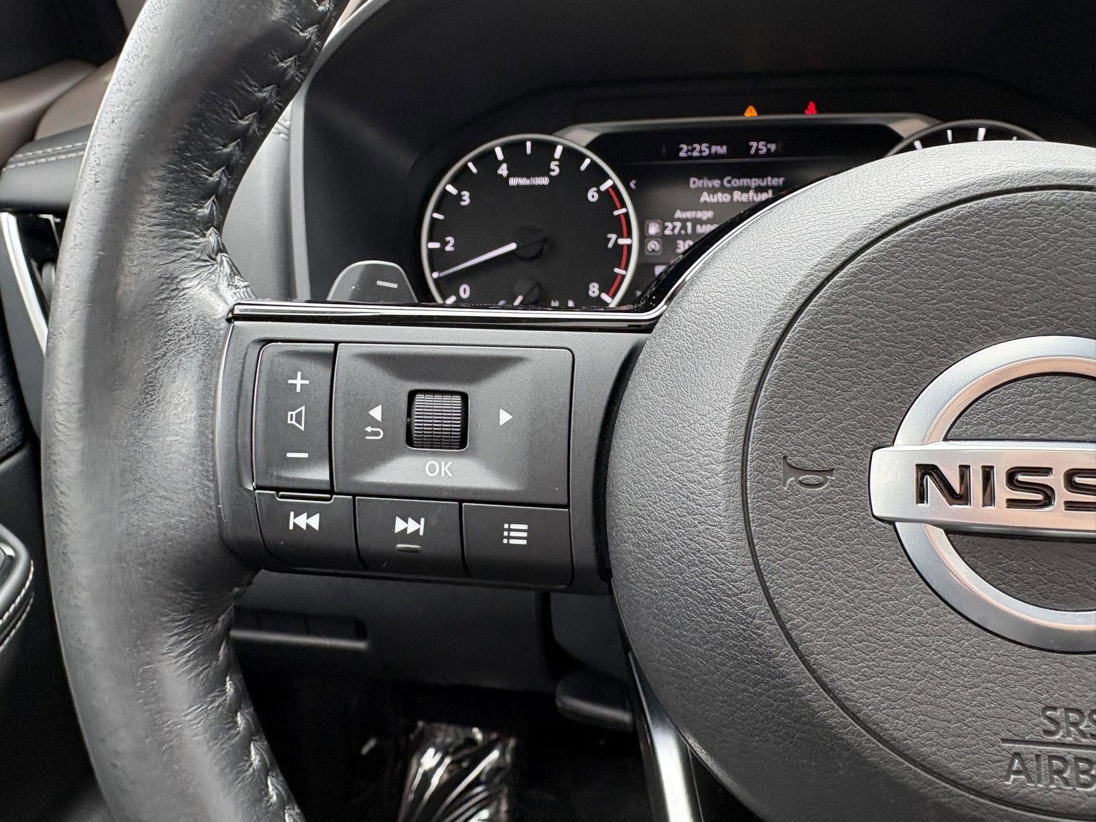 Used 2021 Nissan Rogue SV image 10