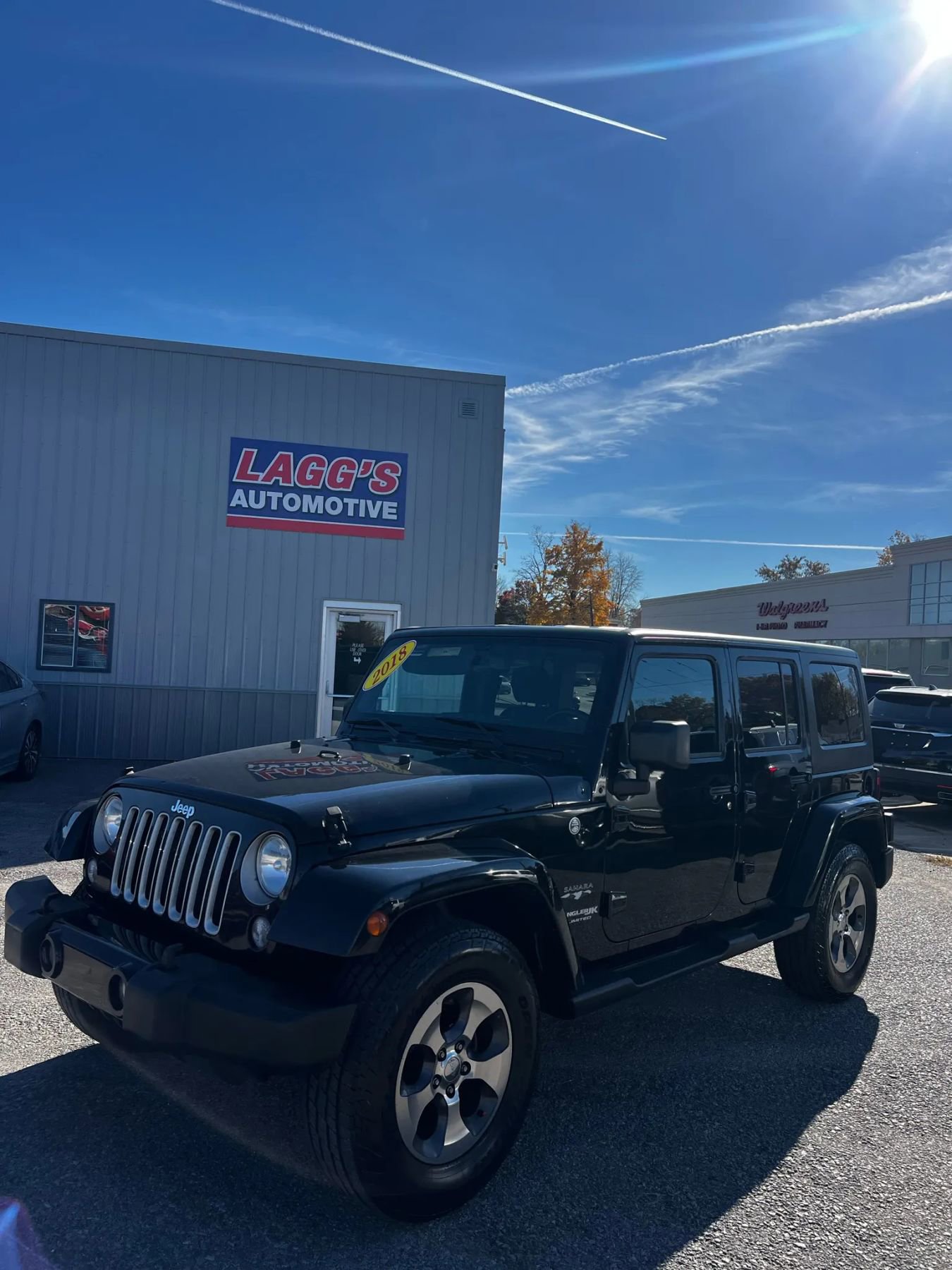 Used 2018 Jeep Wrangler Unlimited Sahara image 1