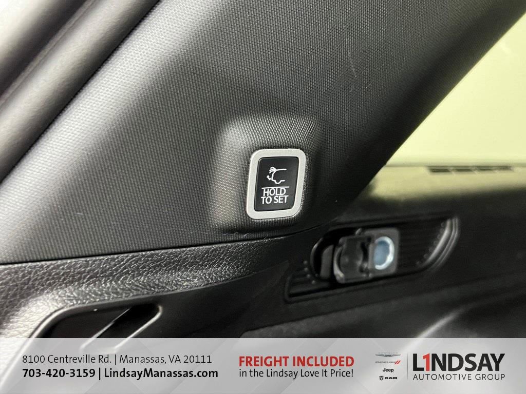 New 2025 Jeep Grand Cherokee Laredo X w/ Luxury Tech Group I image 9