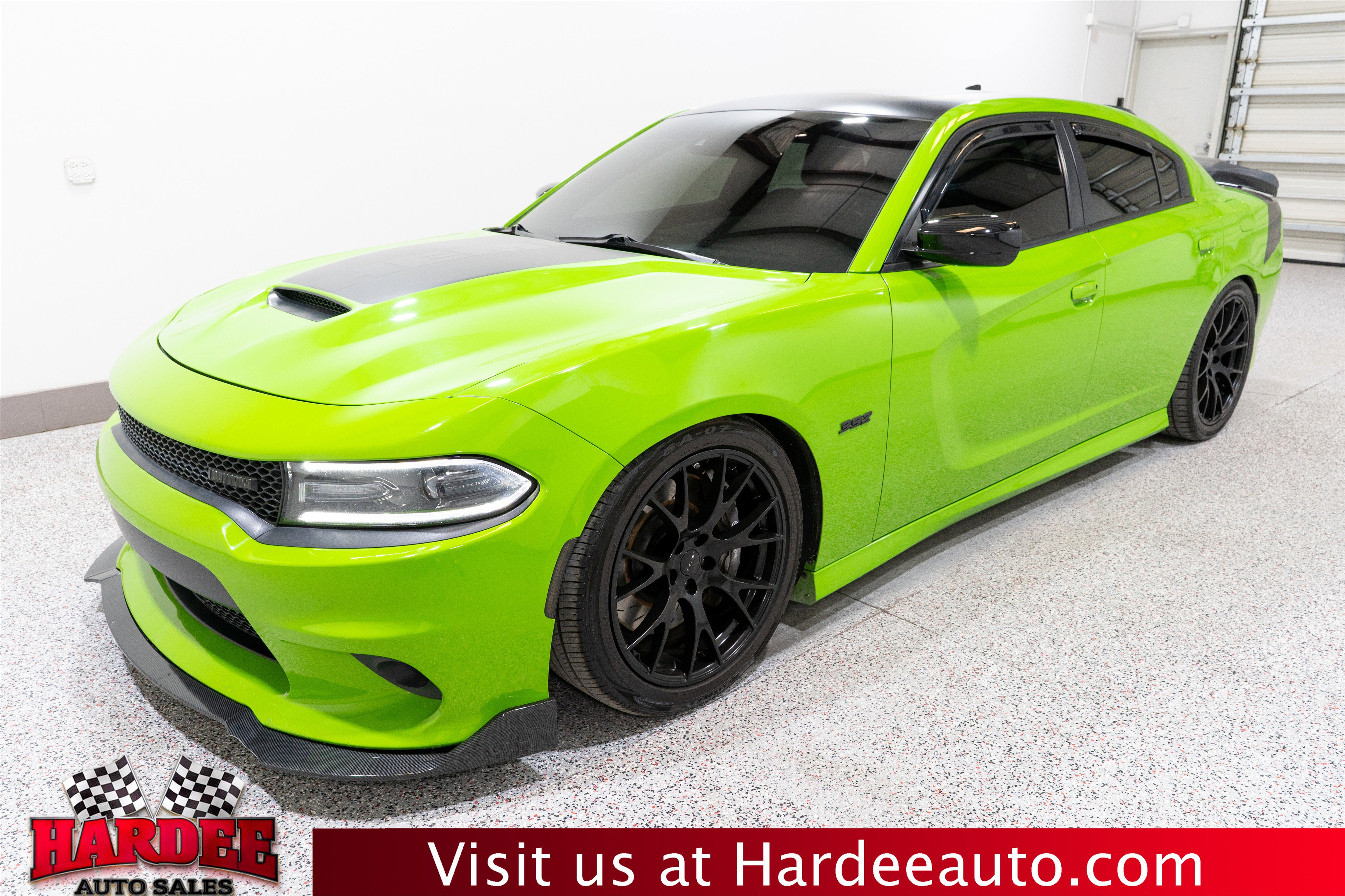 Used 2017 Dodge Charger R/T RWD video 2