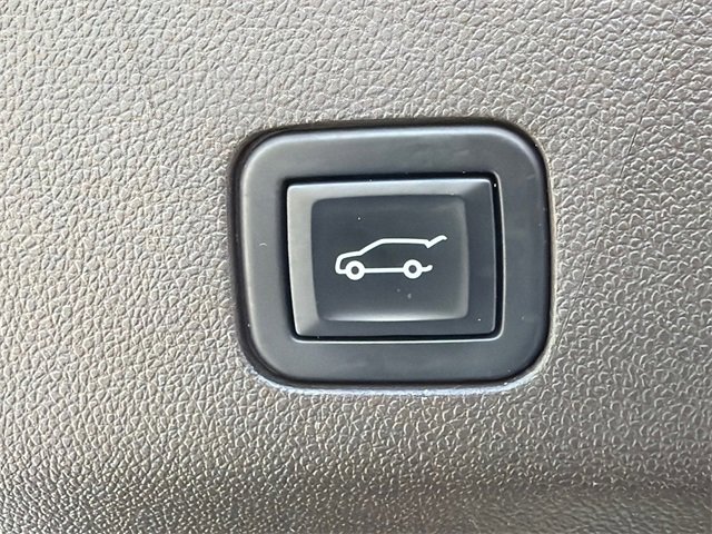 Used 2022 Chevrolet Tahoe LT image 19