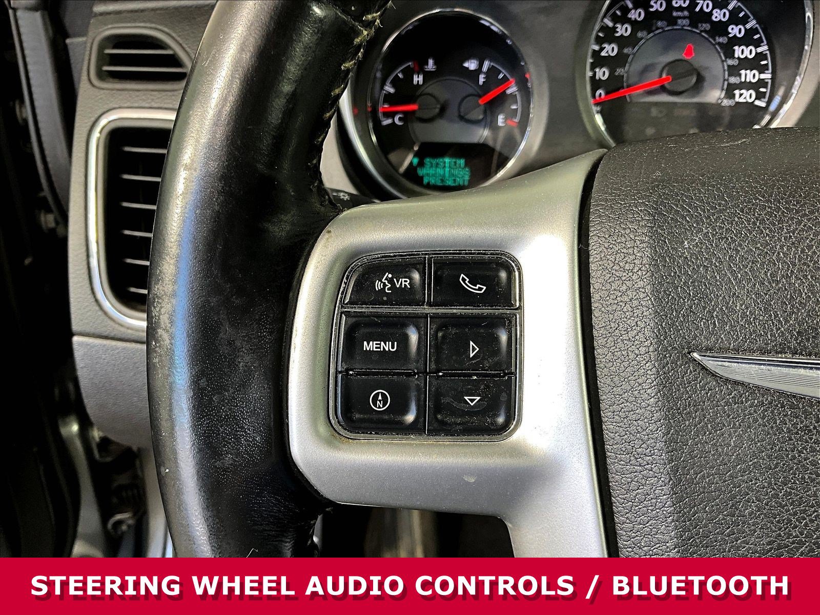 Used 2011 Chrysler 200 S FWD image 10