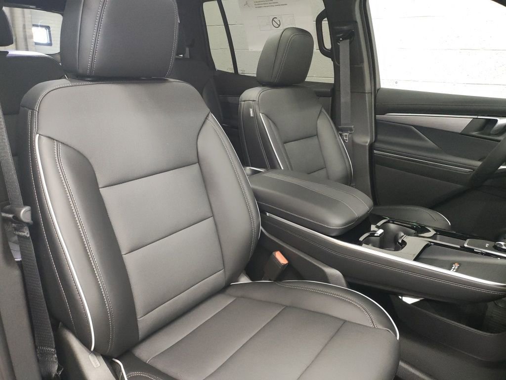 New 2026 Buick Enclave Preferred w/ Power Package image 9