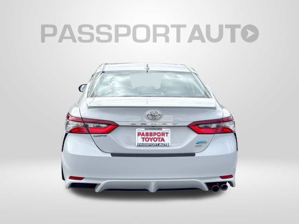 Used 2024 Toyota Camry SE FWD image 7